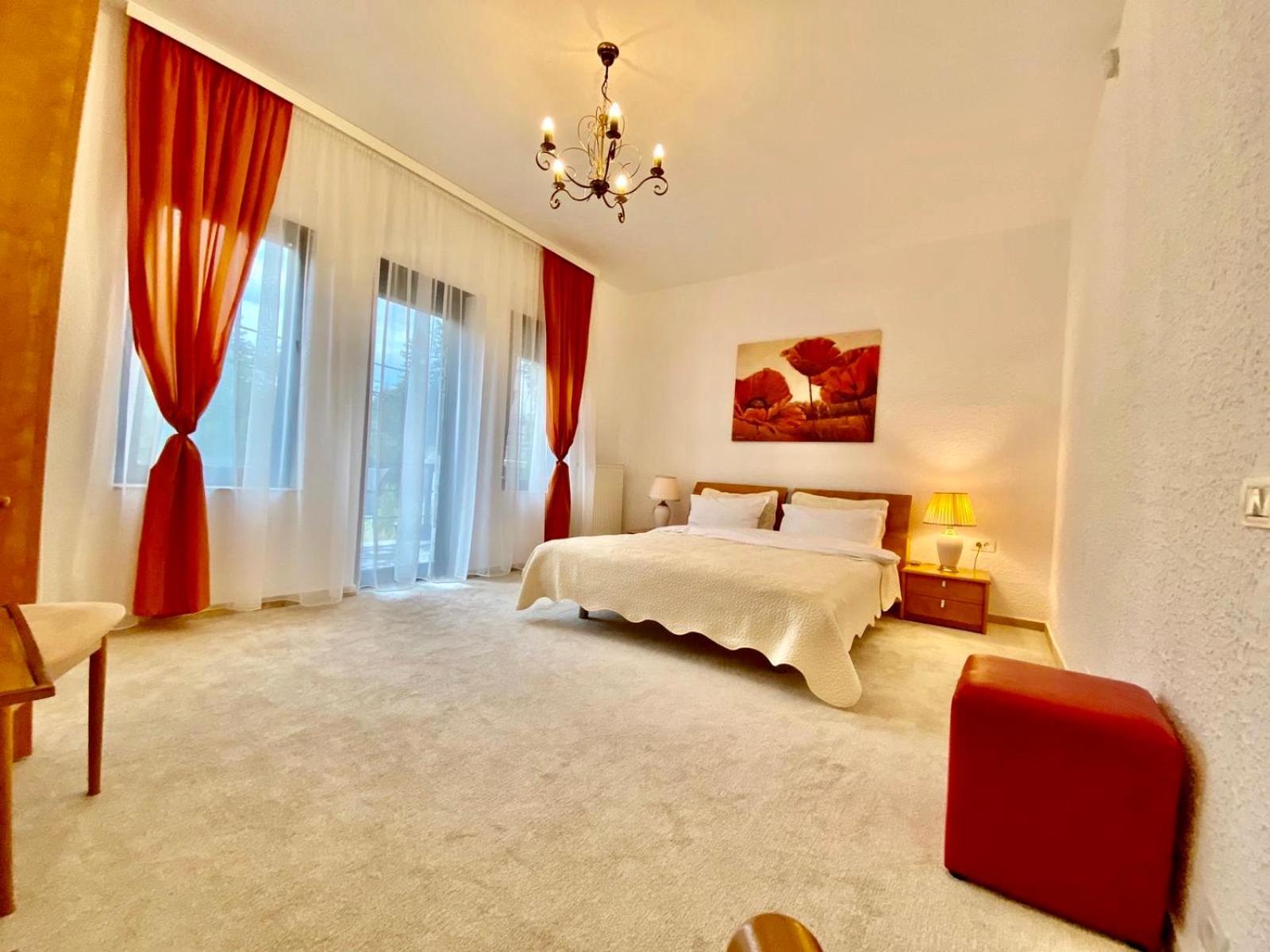 Vila Terase Hotel ซินายา ภายนอก รูปภาพ