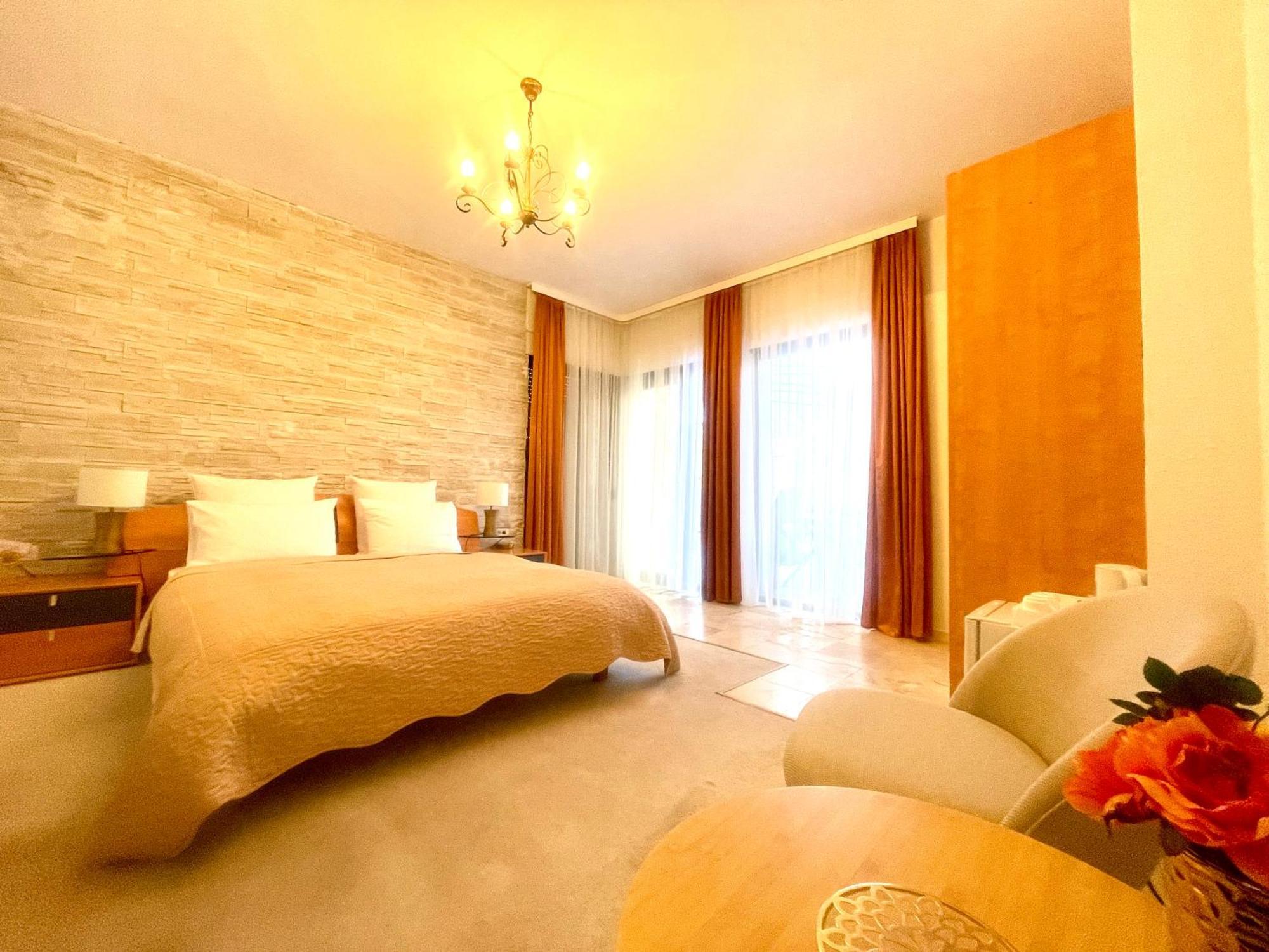 Vila Terase Hotel ซินายา ภายนอก รูปภาพ